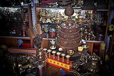 青春RPG游戏《LOOP8 降神》中文宣传片公布 年内上线